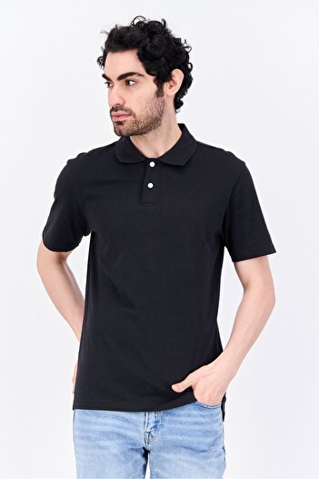 GAP Men Regular Fit Solid Short Sleeves Polo Shirt, Black