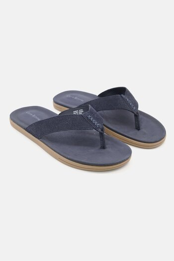 Club Room Men Medium Riley Slip On Flip Flop, Navy Blue