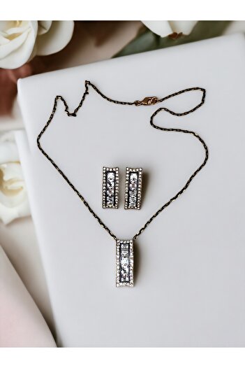 FAYRA ACCESSORIES Diamond Mounted Zircon Stone Necklace and Earrings Set