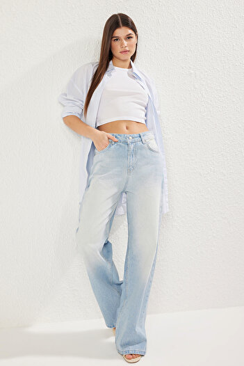 Trendyol Collection Niebieskie jeansy z niskim stanem i szerokimi nogawkami Twoss25Je00178