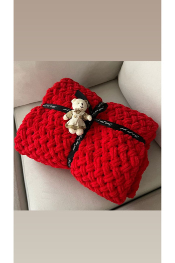 Elimin Çamuru Puffy Blanket Tv Blanket Valentine Gift Gift Decorative