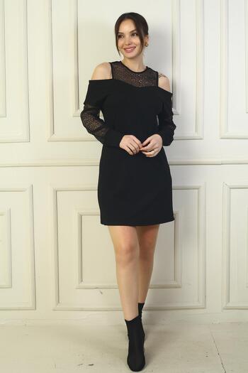 By Saygı Women's Shoulder Low-Cut Lace Detail Short Dress