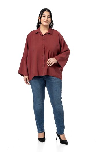 DISENTIS MODEST Plus Size Short Burgundy Shirt with Button and Sleeve Detail