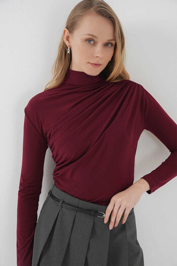 hazelin Burgundy Turtleneck Sandy Blouse - Drawstring Detail Hzl25W-Bd19251