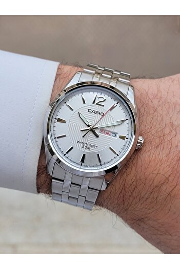 Casio Silver Color Men's Wristwatch