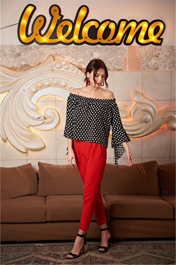 Cotton Mood 8122590 Azra Pocketed Elastic Waist Carrot Trousers Red