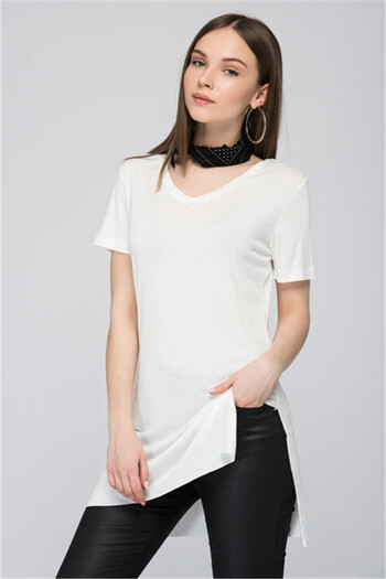 Cotton Mood 8051038 V-Neck Side Slit Short Sleeve T-Shirt Ecru