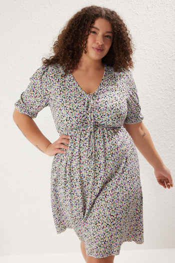 Trendyol Curve Lilac Floral Print V Neck Knitted Plus Size Dress Tbbss23Ah00158