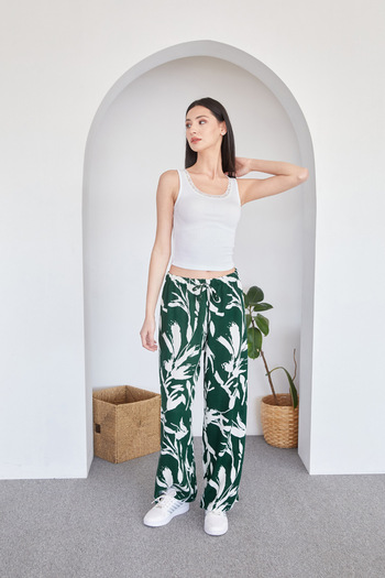 Fulla Moda Leaf Patterned Palazzo Trousers with Elastic Waist