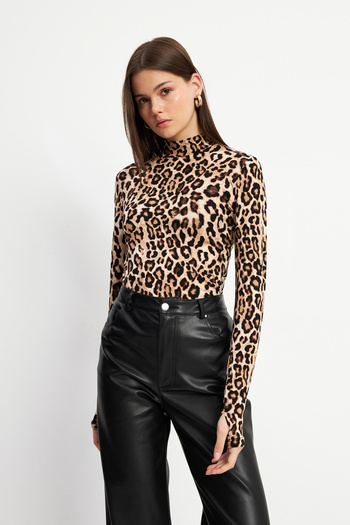 Bipantolon Women's Brown Dot Leopard Patterned Finger Detailed Bodysuit