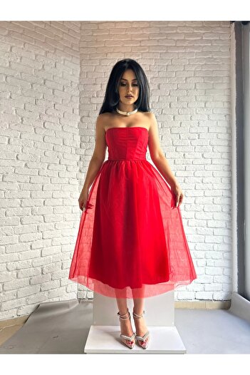 moneta boutique Kadın Straplez Tül Midi Tasarım Elbise - Kırmızı