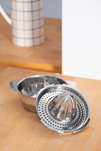 Beige & Stone Durable Stainless Metal Lemon Squeezer