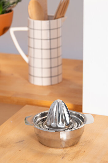 Beige & Stone Durable Stainless Metal Lemon Squeezer