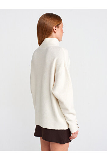 Dilvin 10700 Stand Collar Buttoned Knitwear Sweater-Ecru