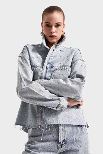its basic Snow Colored Women's Denim Jacket - 3S5-3 Loose Fit, 100% Cotton, Stone Detail