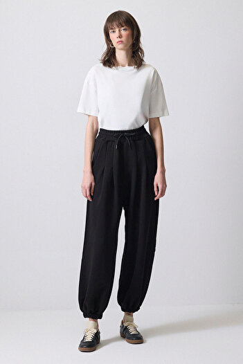 Touché Privé Elastic Leg Tracksuit