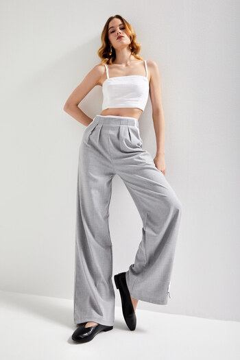 its basic Women's Gray Color Palazzo Fit Relaxed Cut Design Fabric Pants
