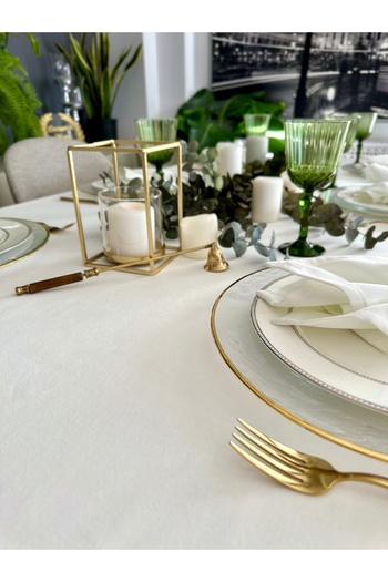 Decamor home Velvet Textured Dartless White Tablecloth
