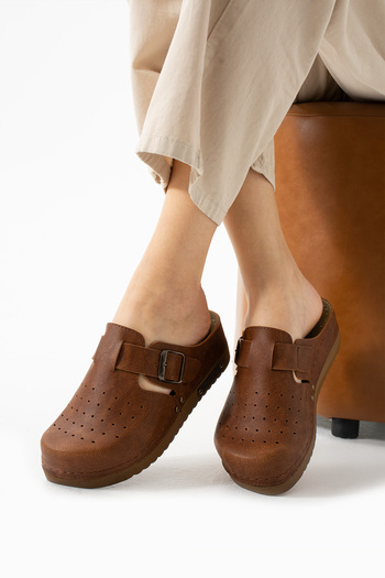 DOGİYE 3090 Brown Solid Color Perforated Anatomical Slippers