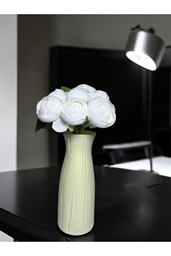 GÜÇLÜ ÇİÇEK Dekoratif Çizgili Vazo & Beyaz Yapay Gül Seti