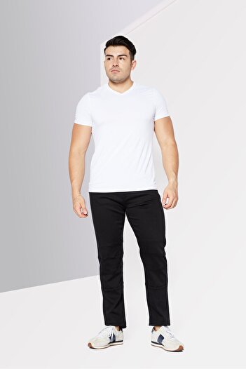 Karl Lagerfeld Men Regular Fit Solid Chino Pants, Black