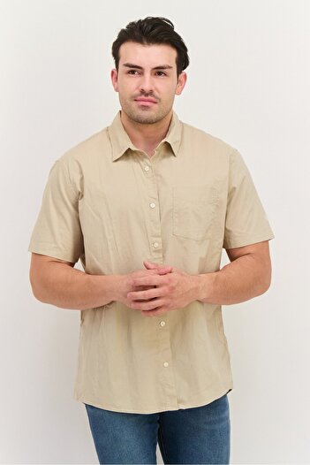 GAP Men Slim Fit Solid Short Sleeves Casual Shirt, Beige