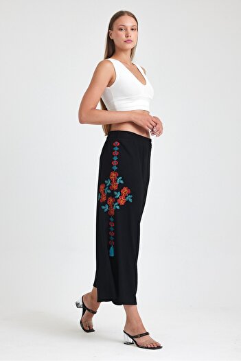 AYASOFYA OTANTIK Women's Black Floral Embroidery Embroidered Elastic Waist Pants