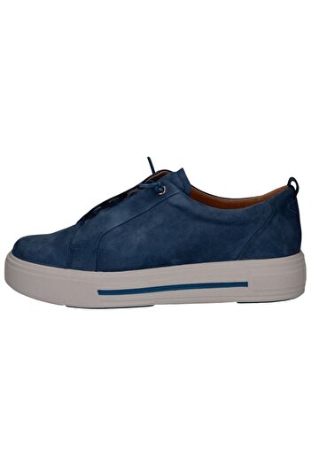 Caprice Sneaker