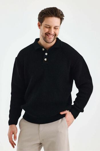 TENA Men's Black Three Button Knitwear Sweater