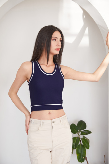 Fulla Moda Фитільова U-подібна горловина Боді