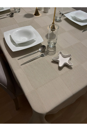Zeren Home Cappuccino Dartless Tablecloth