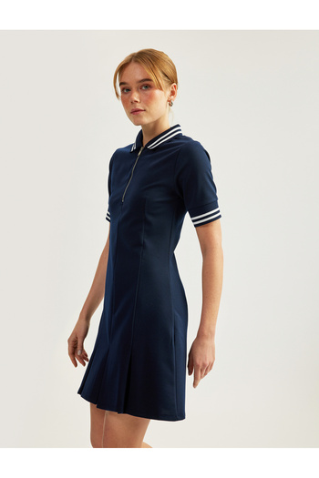 Koton Slim Fit Kısa Kollu Yarım Fermuar Detaylı Mini Polo Yaka Elbise