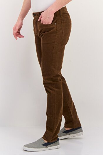 GAP Men Slim Fit Textured Corduroy Pants, Brown