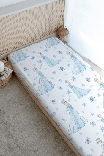 Tuğba Kuğu Elsa Cartoon Series Printed Flat Sheet
