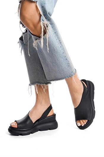 Ayakkabı Fuarı Elit Lyna Black Genuine Leather Wedge Heel Sandals