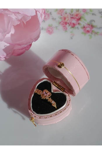 Reorah Collection Minimal Flower Heart Ring - Tiny Flower Heart Ring