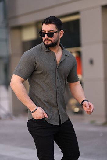 Know Men's Khaki Knitted Short Sleeve Shirt