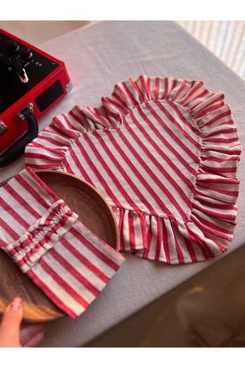 KaiHome Lovely Heart Ruffle Linen Placemat / American Service 6 Pcs
