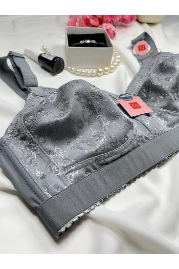 bunq Gray Belted Underwireless Minimizer Push up Bra