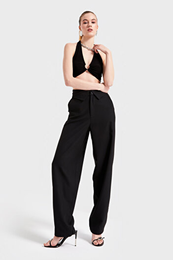 its basic Γυναικείο Μαύρο Χρώμα S5-1 Υφαντό ύφασμα Skater Fit Waist Λεπτομερές υφασμάτινο παντελόνι