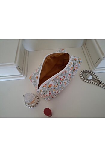 Daisy Spring Flowers Makeup Bag - Travel Bag - Large Size
