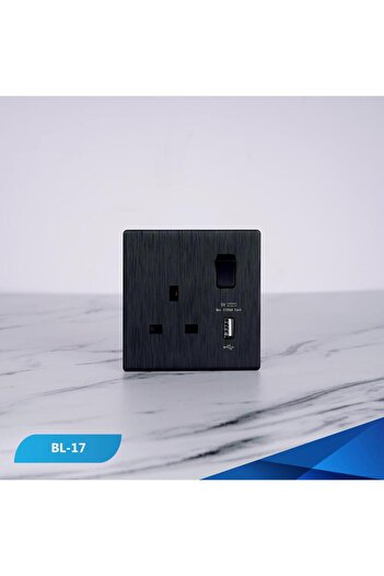 Btm socket with 13 amp switch and USB port, wooden black piano