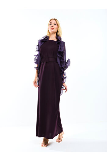 House of Moda By Styli Plain Belted Maxi Dress with Detachable Ruffle Shrug