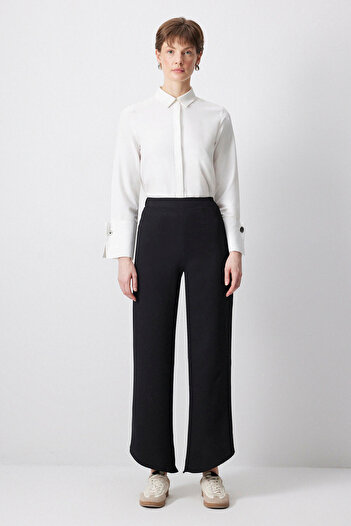 Touché Privé Wide Leg Crepe Trousers