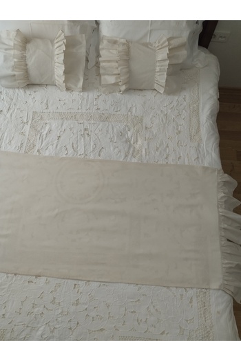 AHSERHOME Raw Linen Rush Detailed Bed Runner and Kirlent Cover Set Double