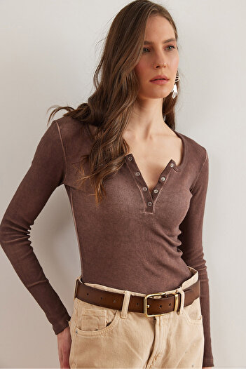 Olalook Women's Camisole Blouse with Bitter Brown Placket and Wash - Blz- 19000588