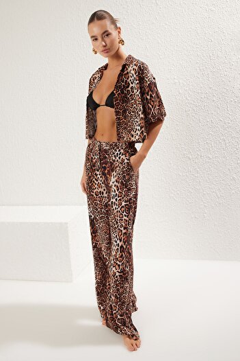Trendyol Collection 100% Viscous Colored Animal Woven
