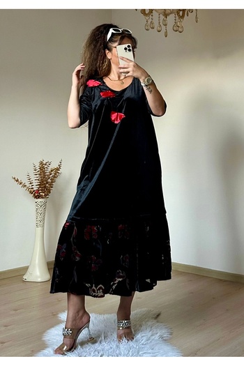 azra moda Velvet Dress with Poppy Embroidery