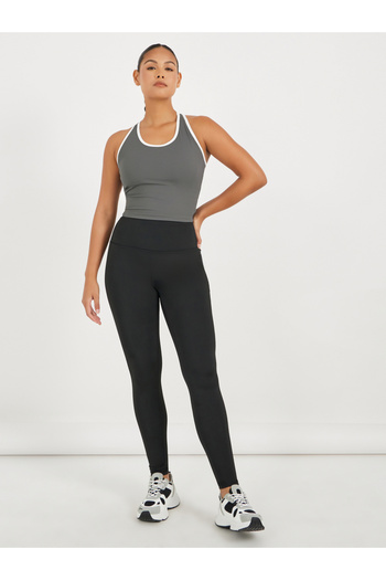 Styli Ribbed Racerback Longline Sports Bra with Contrast Piping