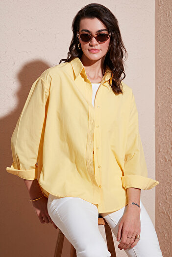 Lela Cotton Regular Fit Front Short Back Long Oval Cut Shirt Shirt Cf25S 163867